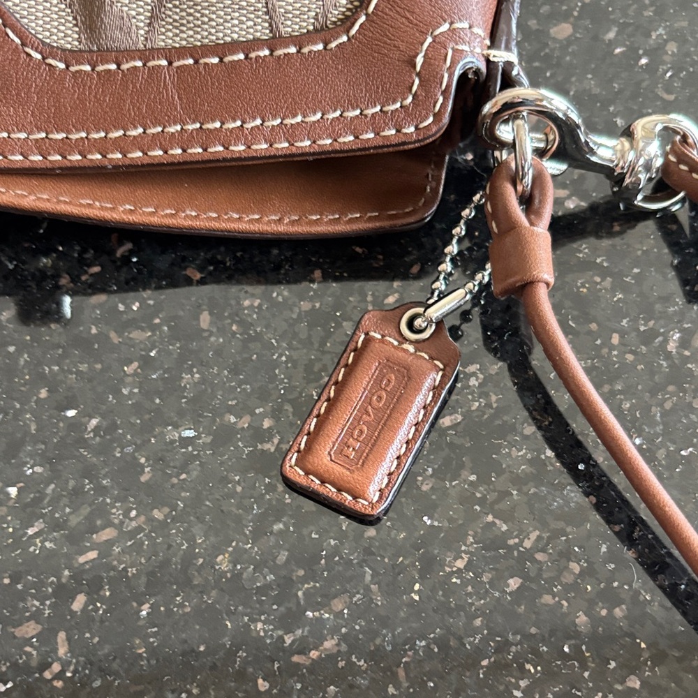 Coach Brown Signature Canvas Wristlet with Leather Trim - Picture 4 of 5